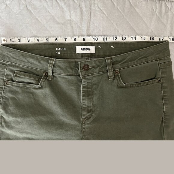 SONOMA Capri Crop Stretch Ladies Olive Green Soft Jeans. Size 14. Zip Pockets - Picture 10 of 12